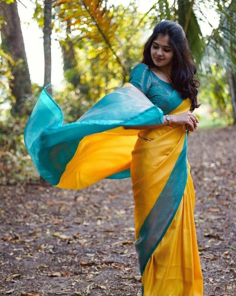 Amrah Soft Silk 5019 Soft Lichi Silk Saree