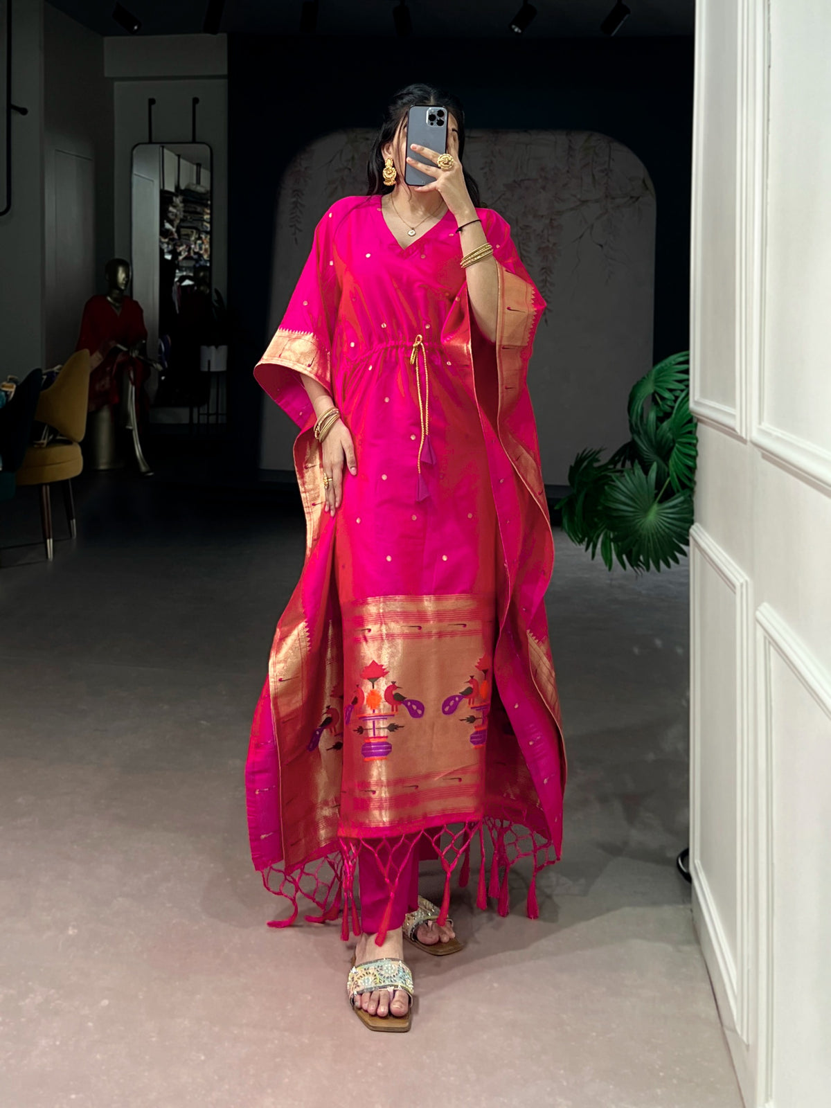Amrah Taraa L 3802 Jacquard Zari Weaving Kaftan