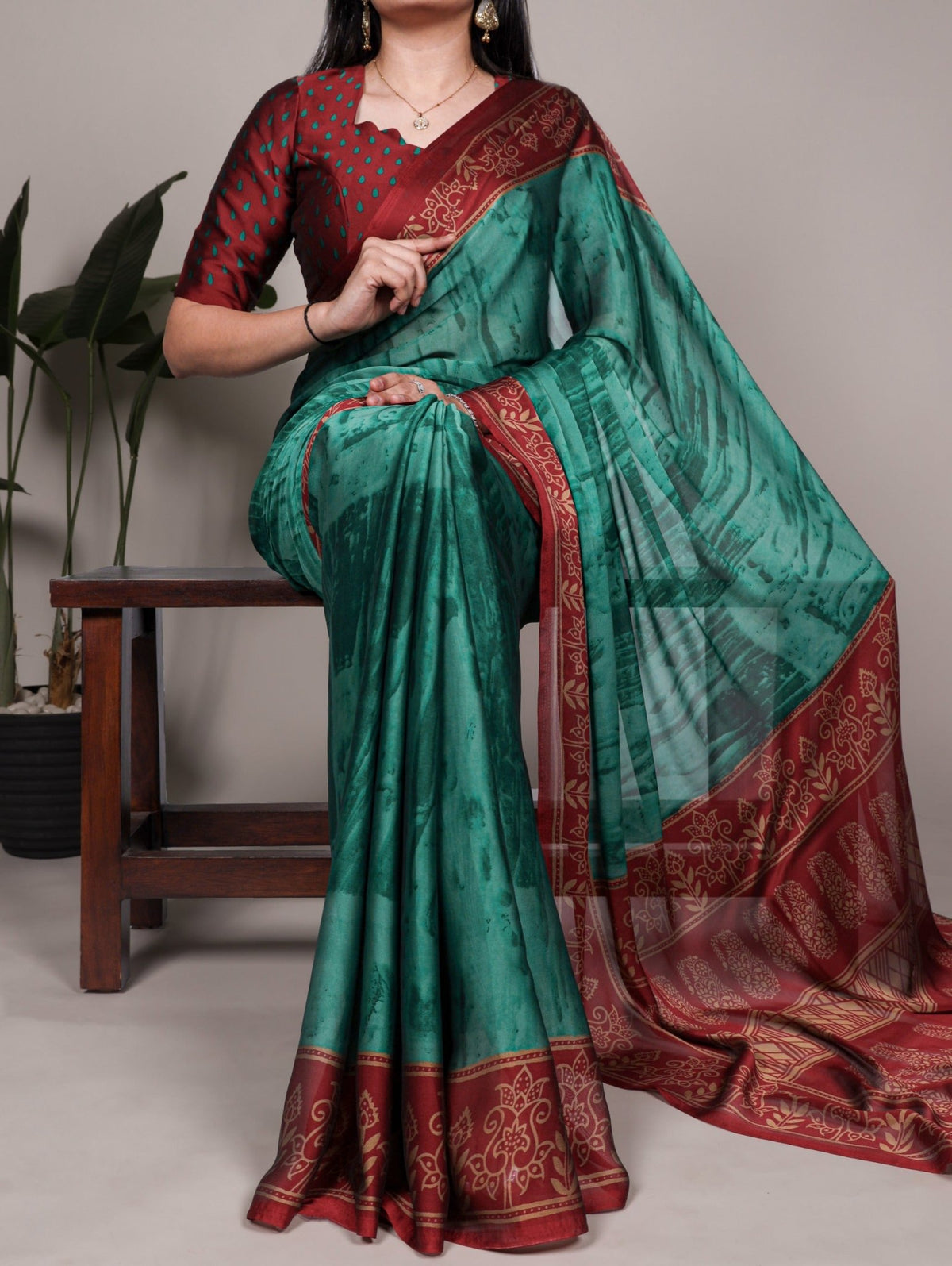 Amrah Taraa L 7103 Saree Wholesale Catalogue - Amrah Wholesale