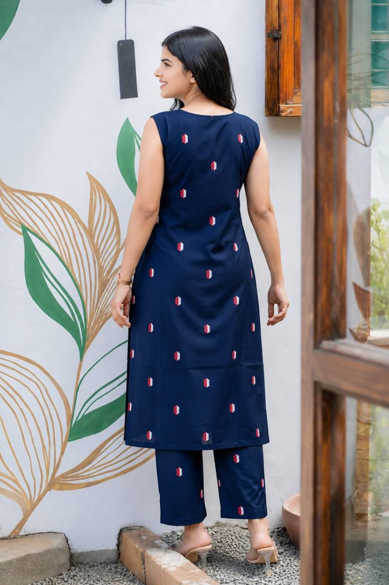Amrah Wholesale Af 133 Cotton Blend Printed Kurti Pant Set