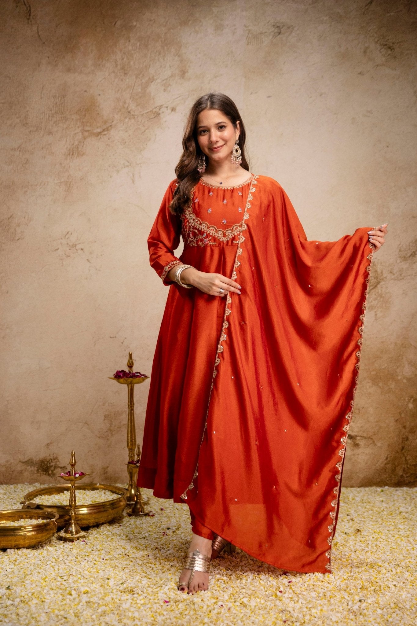 Amrah Wholesale Aravibhuti 01 Vichitra Silk Kurti Pant Dupatta Set - Amrah Wholesale
