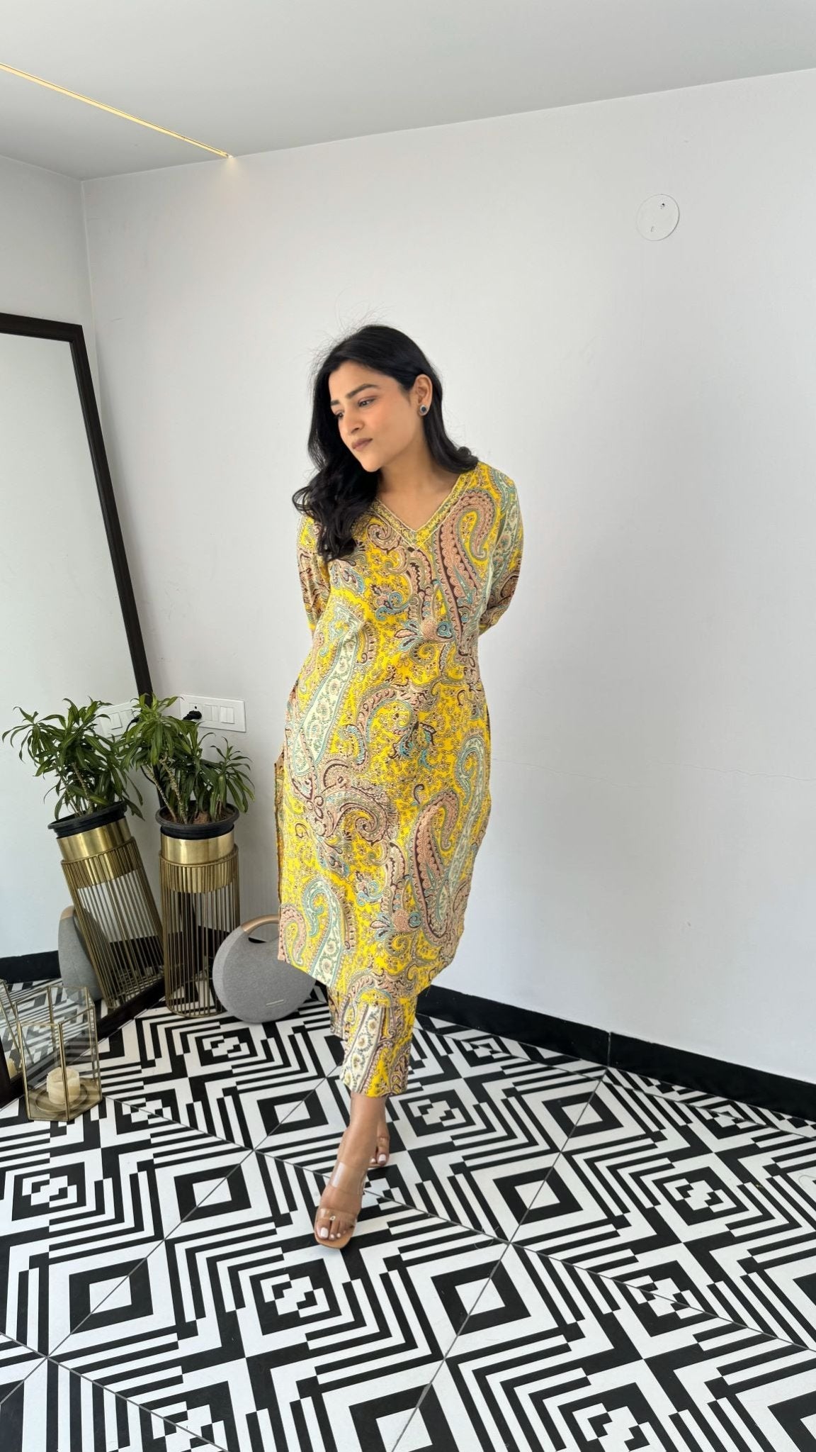 Amrah Wholesale Dhruvi 456 Viscose Printed Kurti Pant Set - Amrah Wholesale