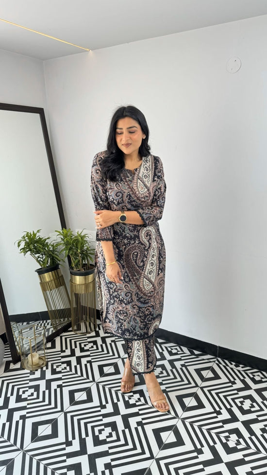 Amrah Wholesale Dhruvi 457 Viscose Printed Kurti Pant Set - Amrah Wholesale