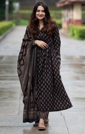 Amrah Wholesale Dhruvi 462 To 465 Viscose Printed Salwar Suit Set