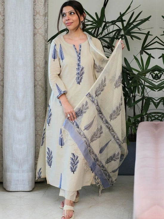 Amrah Wholesale Dhruvi 522 Cotton Kurti Pant Dupatta Set
