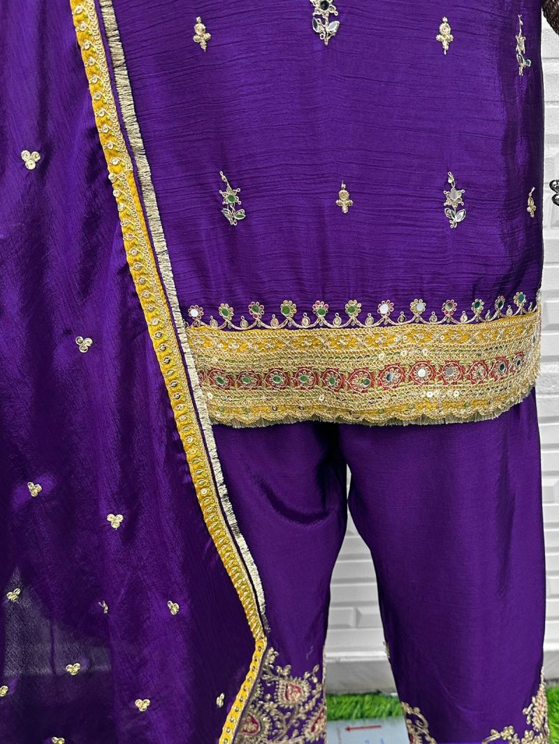 Amrah Wholesale Farshi Daur 2641 To 2643 Chinon Embroidered Dress Material - Amrah Wholesale