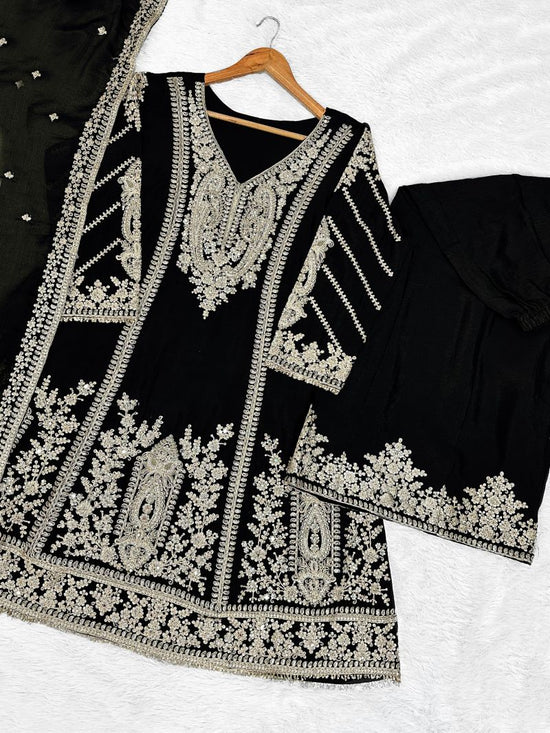 Amrah Wholesale Flora 1001 To 1005 Chinon Embroidered Dress Material