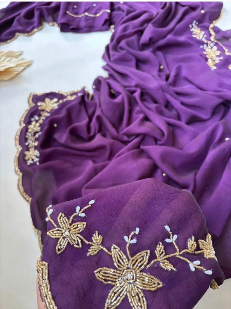 Amrah Wholesale Floral Handwork Ah Rangoli Crush Embroidered Saree - Amrah Wholesale