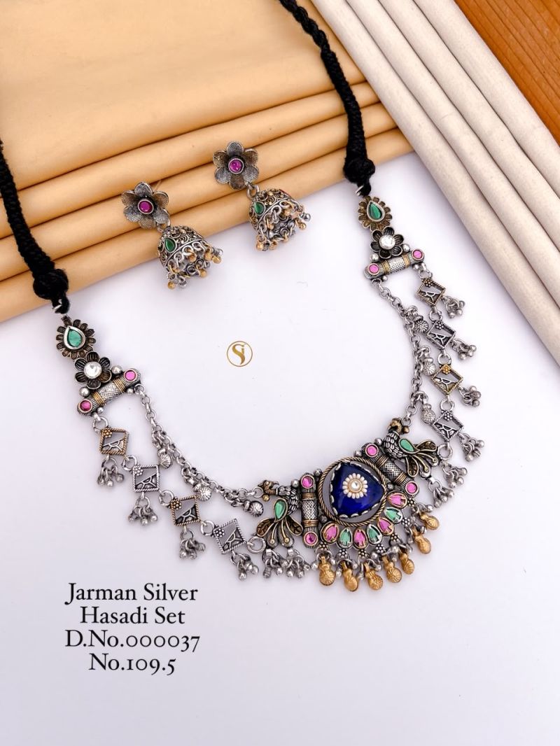 Amrah Wholesale Jarman Silver Ghungroo Hasdi Set 2 Jarman Silver Necklace Set