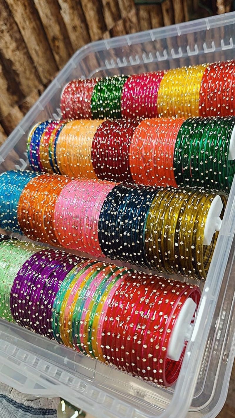 Amrah Wholesale Jelly Stone Glass Attractive Bangles Set 14 Glass Stone Work Imitation Jewellery