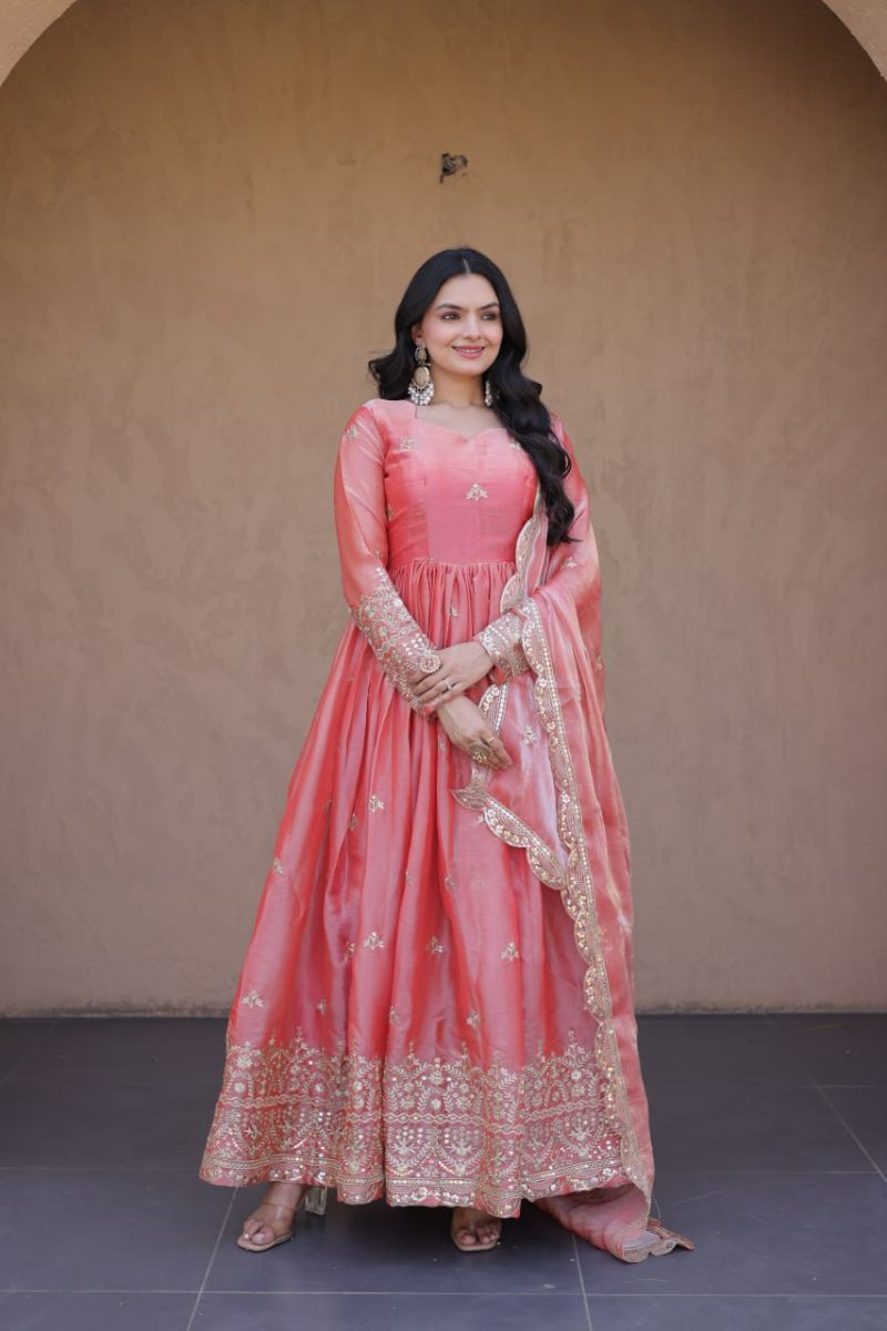 Amrah Wholesale Ka 1260 Fendi Silk Embroidered Gown