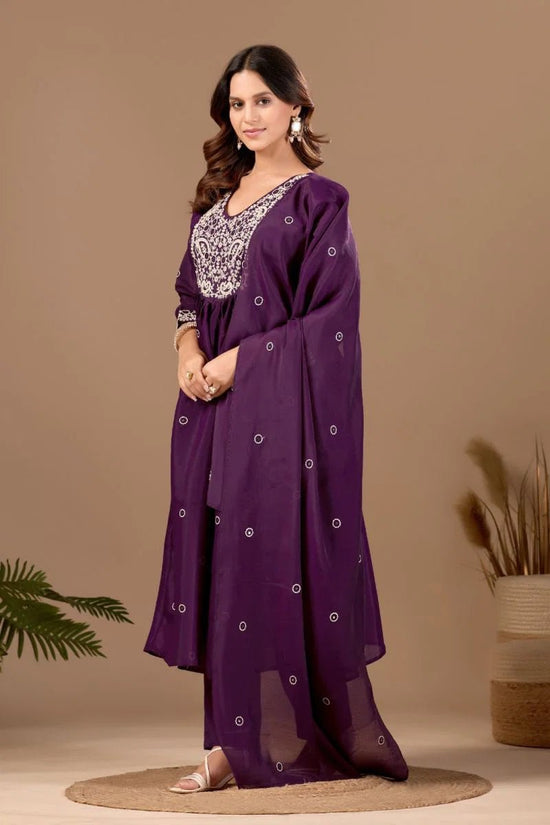Amrah Wholesale Md 108 Mul Chanderi Embroidered Kurti Pant Dupatta Set - Amrah Wholesale