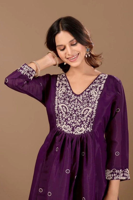 Amrah Wholesale Md 108 Mul Chanderi Embroidered Kurti Pant Dupatta Set - Amrah Wholesale