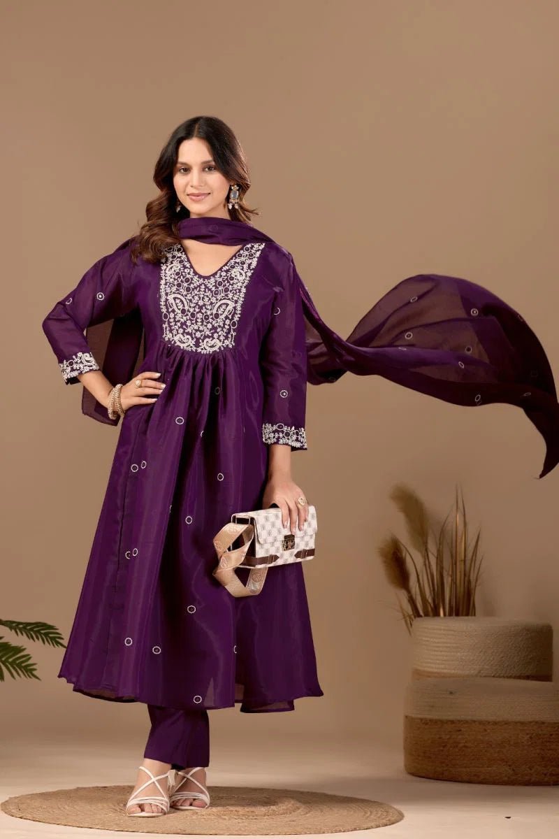 Amrah Wholesale Md 108 Mul Chanderi Embroidered Kurti Pant Dupatta Set - Amrah Wholesale