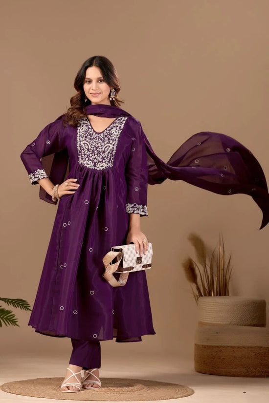 Amrah Wholesale Md 108 Mul Chanderi Embroidered Kurti Pant Dupatta Set - Amrah Wholesale