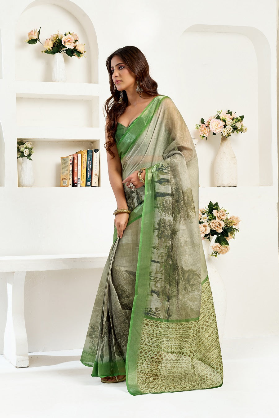 Meera 325