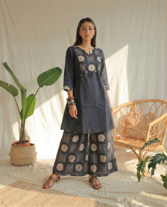 Amrah Wholesale Naisha K 1028 Cotton Manual Work Kurti Pant Set