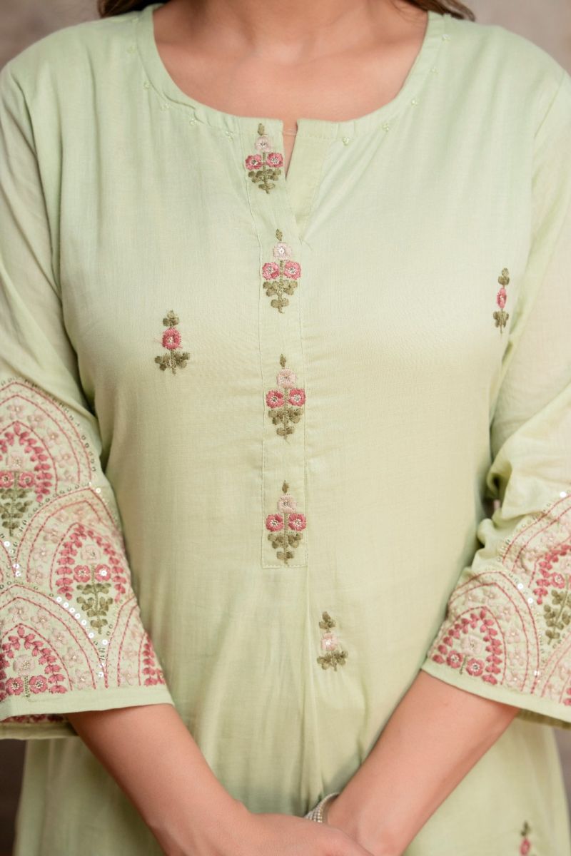 Amrah Wholesale Naisha K 1136 Mul Cotton Embroidered Kurti Pant Dupatta Set