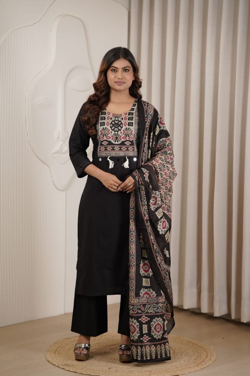 Amrah Wholesale Naisha K 1138 Dhabu Cotton Printed Kurti With Bottom & Dupatta - Amrah Wholesale