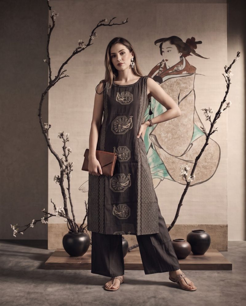 Amrah Wholesale Naisha K 1204 Vatican Kurti With Bottom
