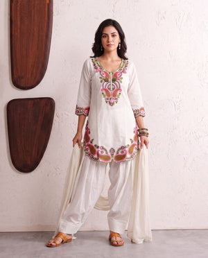Amrah Wholesale Naisha K 1234 Mul Chanderi Embroidered Farshi Salwar Kameez Collection