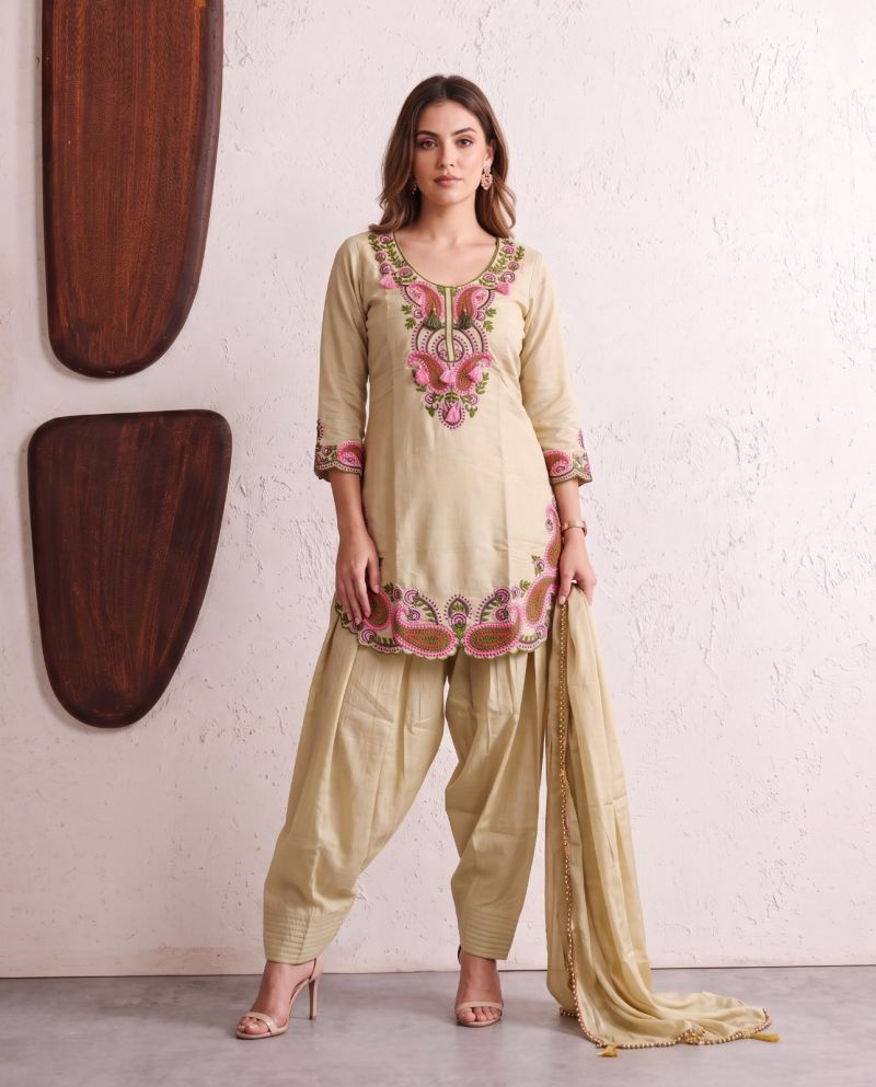 Amrah Wholesale Naisha K 1234 Mul Chanderi Embroidered Farshi Salwar Kameez Collection