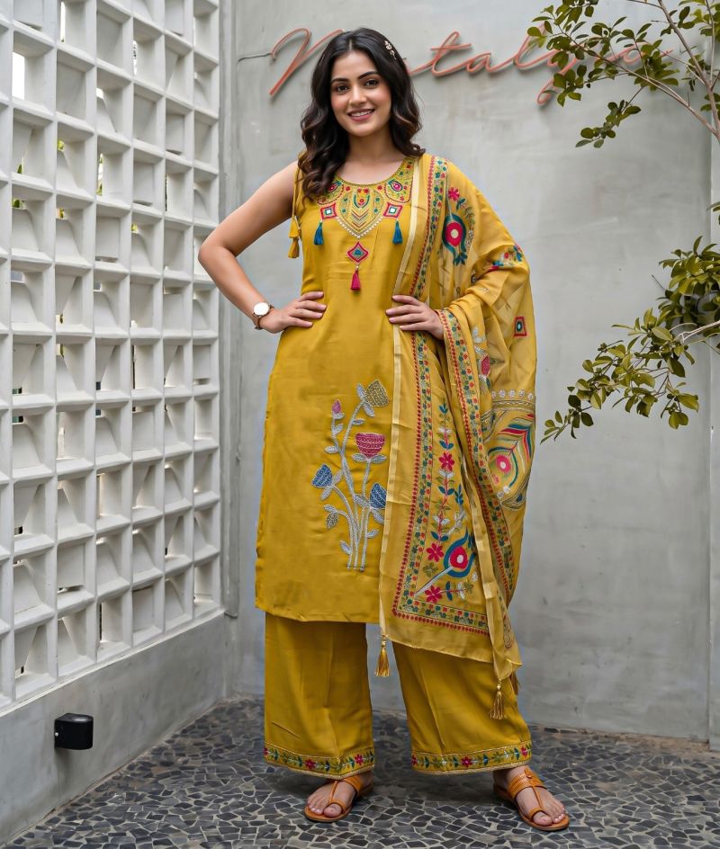 Amrah Wholesale Naisha K 1404 Mul Vatican Salwar Suit Set