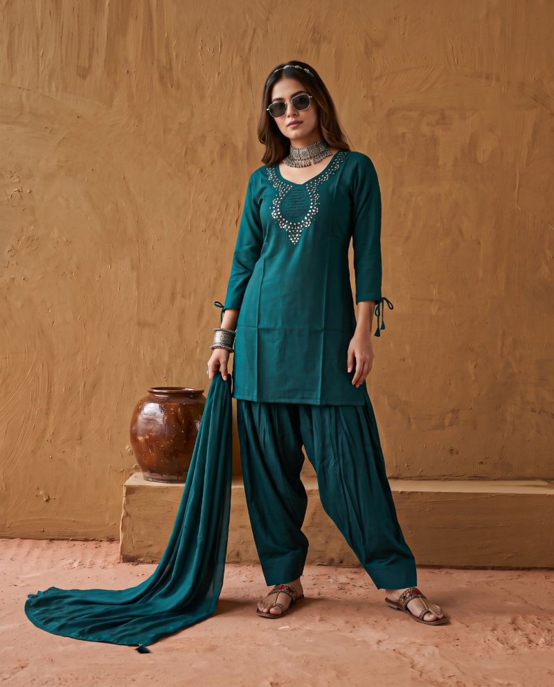 Amrah Wholesale Naisha K 1450 Roman Manual Work Farshi Salwar Suit