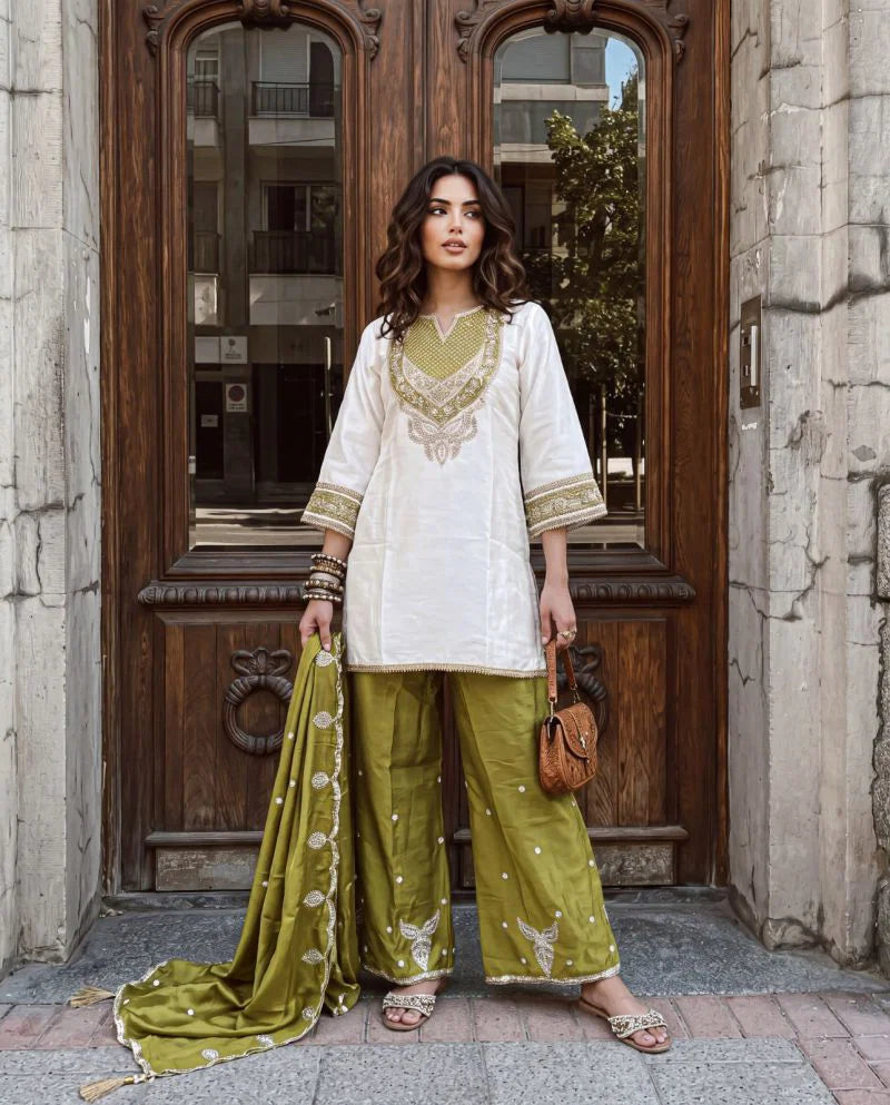 Amrah Wholesale Naisha K 1465 Chinon Soft Silk Kurti Pant Dupatta Set