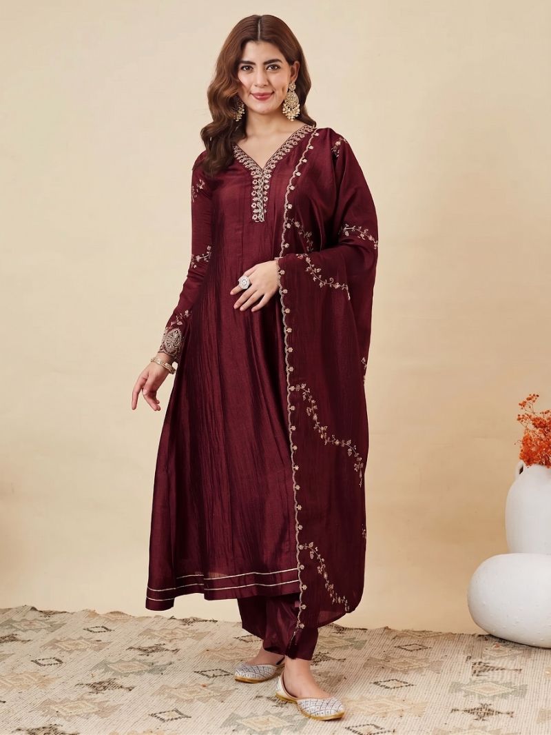 Amrah Wholesale Navya Kurti 320 Vichitra Silk Suit Set