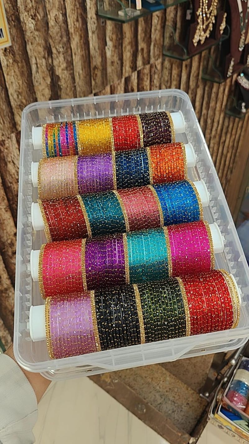 Amrah Wholesale Rain Drop Glass With Golden Stone Bangles 1