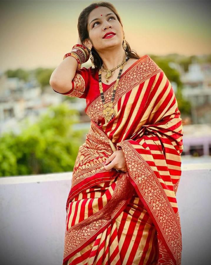 Amrah Wholesale Soft Silk 1067 Lichi Silk Jacquard Saree