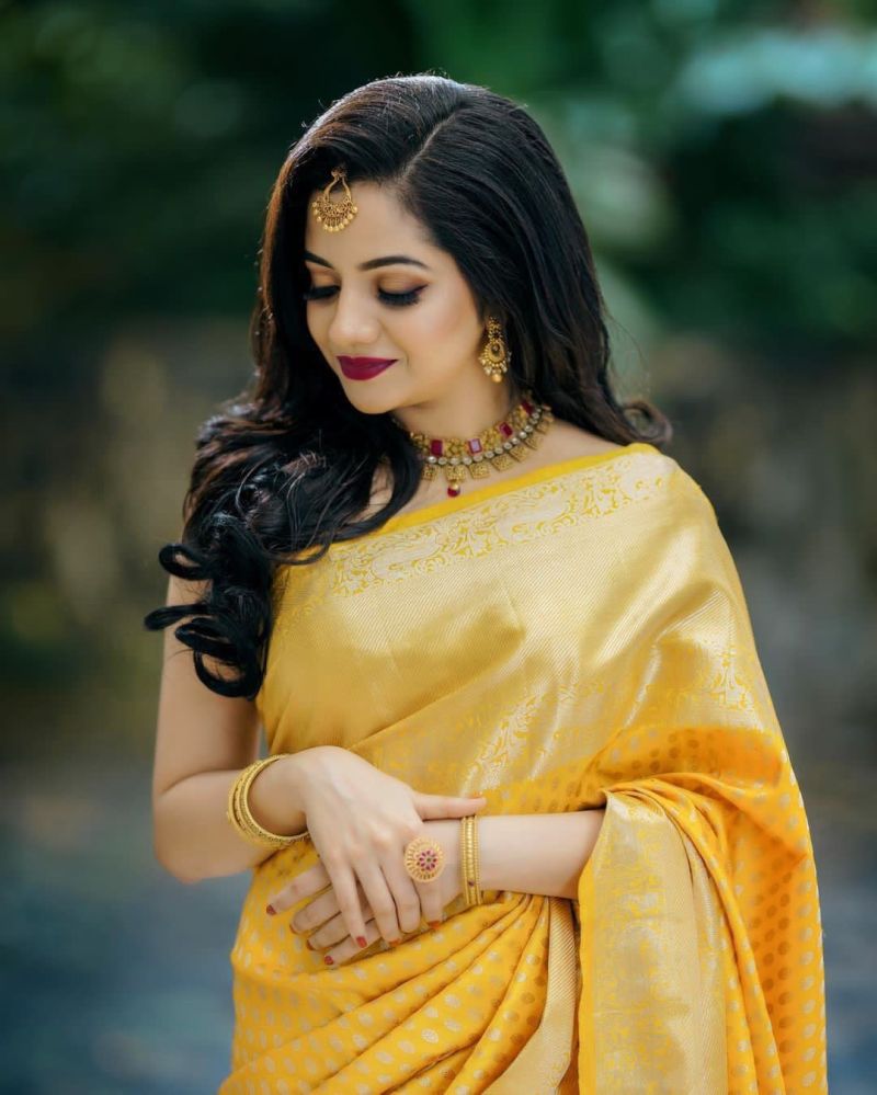 Amrah Wholesale Soft Silk 3048 Lichi Silk Jacquard Work Saree