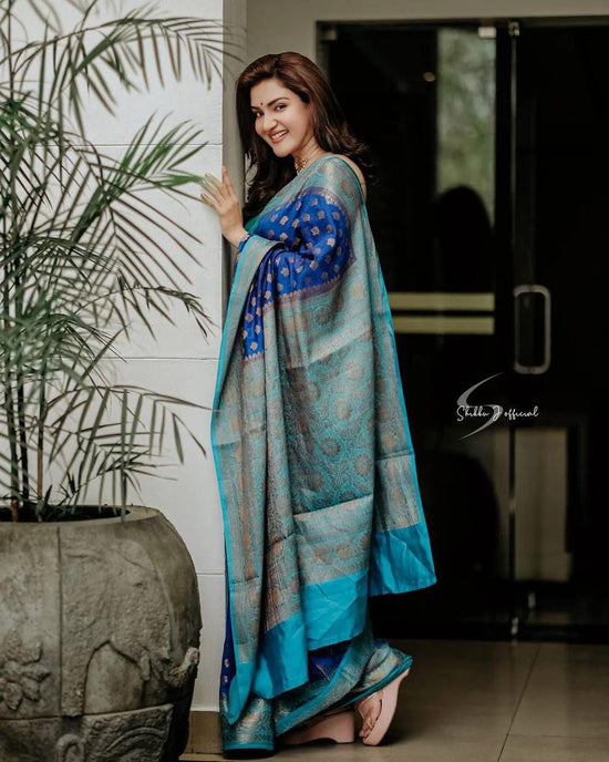 Amrah Wholesale Soft Silk 5012 Lichi Silk Jacquard Saree