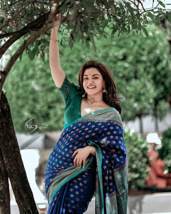 Amrah Wholesale Soft Silk 5012 Lichi Silk Jacquard Saree