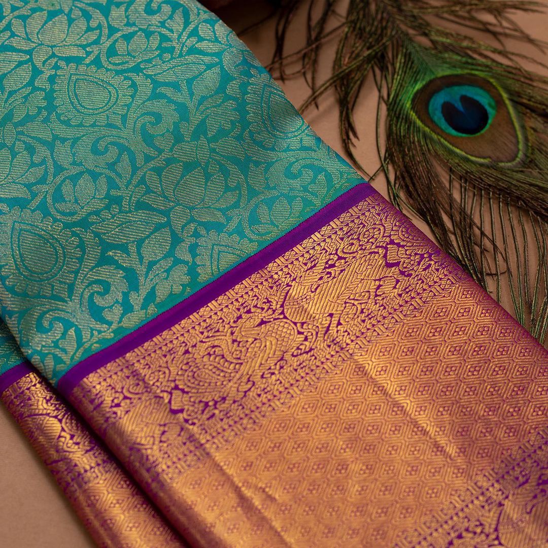 Amrah Wholesale Soft Silk 5042 Lichi Silk Saree