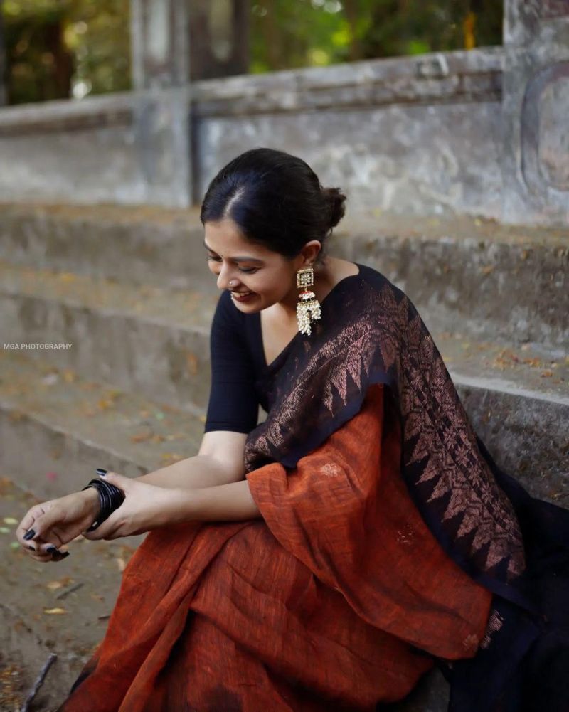 Amrah Wholesale Soft Silk 5053 Soft Linen Slab Saree