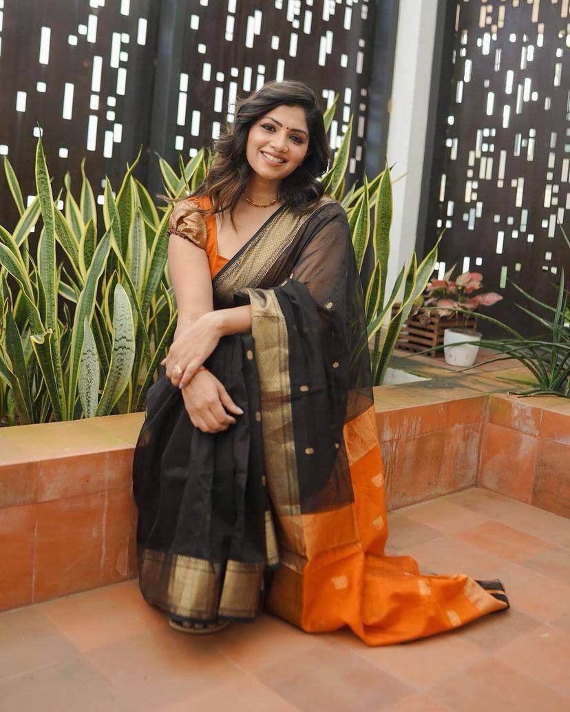 Amrah Wholesale Soft Silk 5060 Linen Slub Saree - Amrah Wholesale