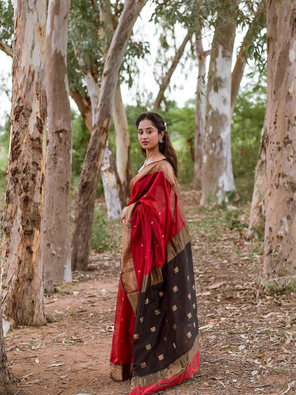 Amrah Wholesale Soft Silk 5060 Linen Slub Saree - Amrah Wholesale