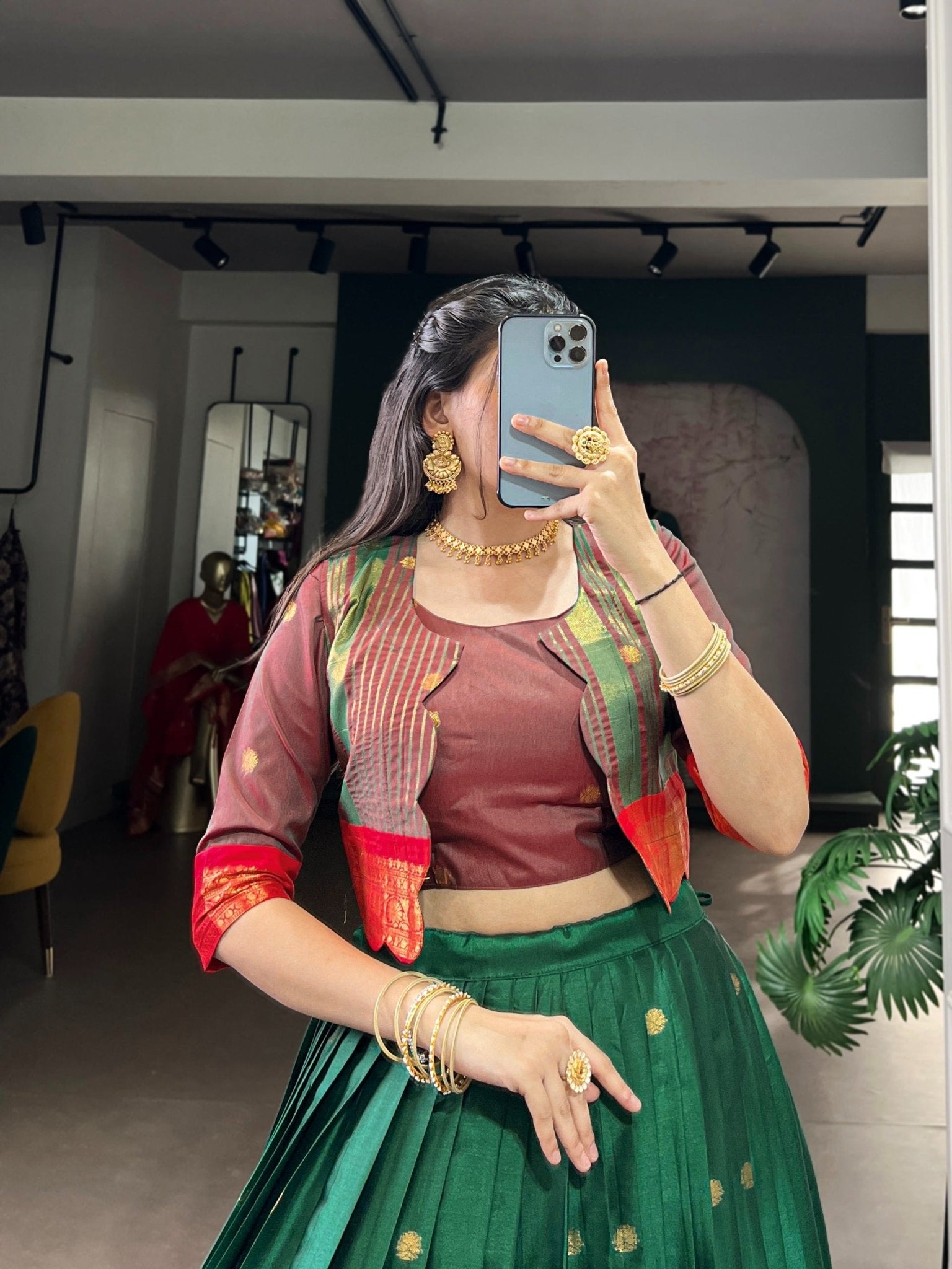 Amrah Wholesale Taraa L 1133 Poly Cotton Zari Weaving Lehenga Choli With Koti - Amrah Wholesale