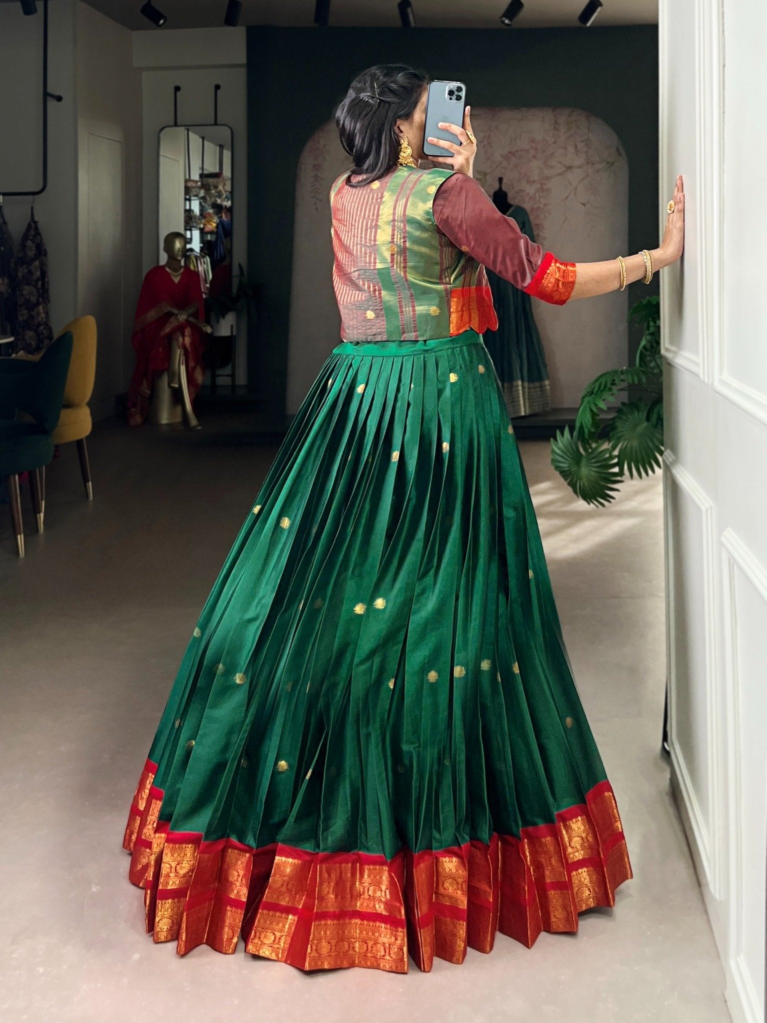 Amrah Wholesale Taraa L 1133 Poly Cotton Zari Weaving Lehenga Choli With Koti - Amrah Wholesale