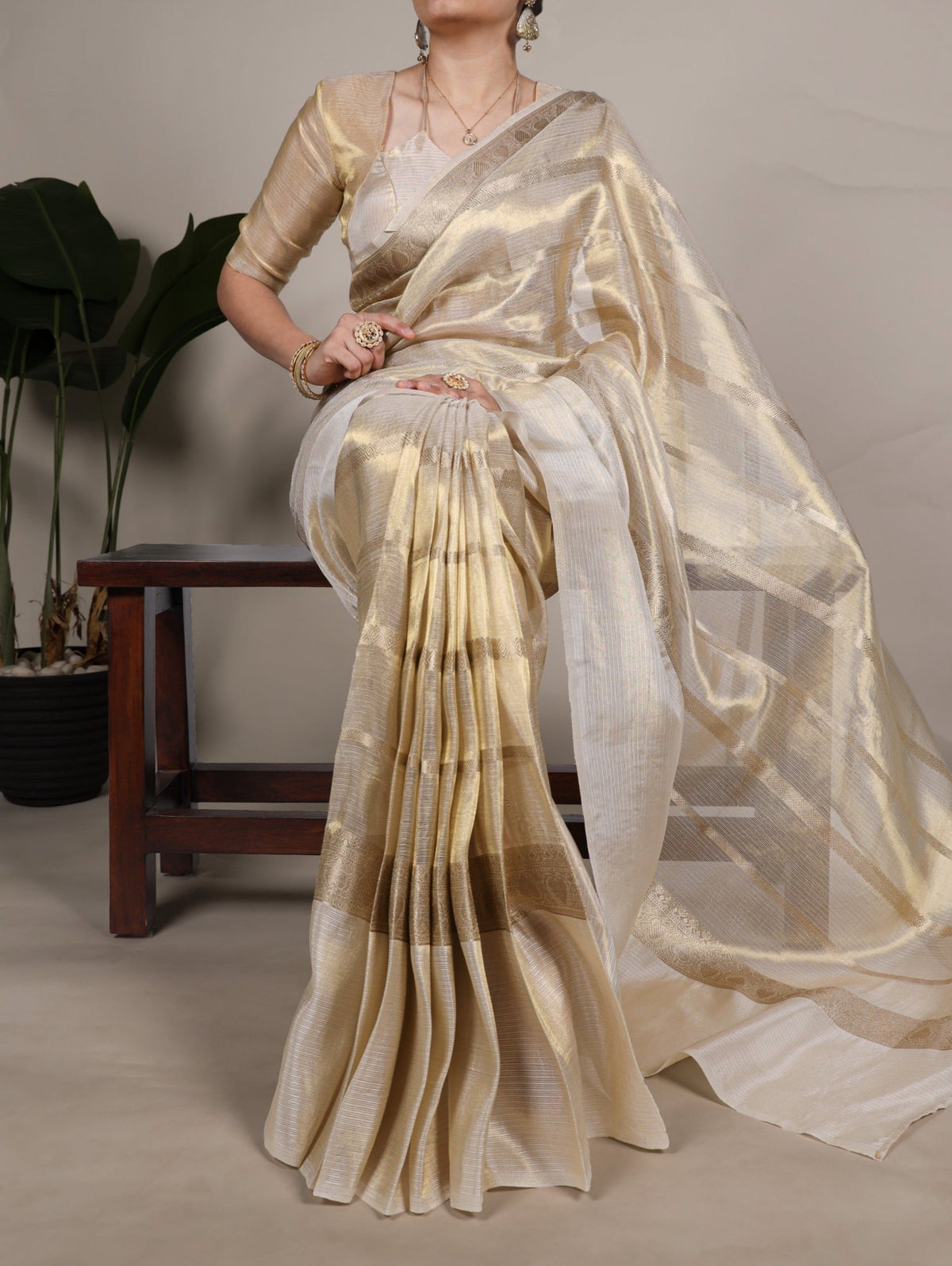 Amrah Wholesale Taraa L 7204 Gold Tissue Banarasi Saree - Amrah Wholesale