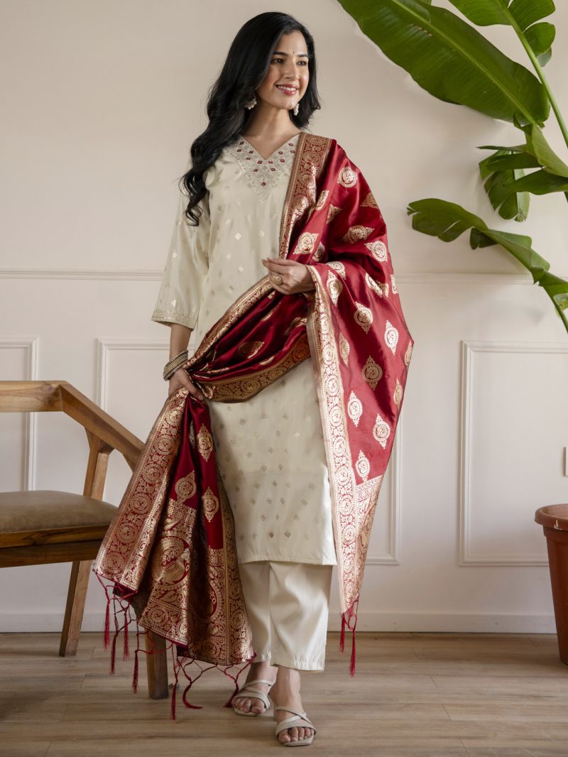 Amrah Wholesale Vp 9908 Silk Blend Embroidered Kurti Set