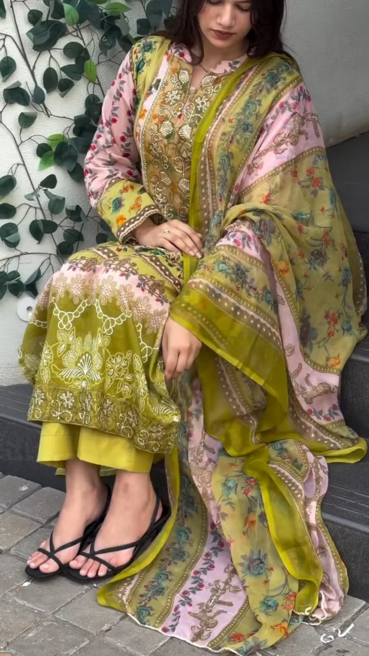 Amrah Wholesale Yd 070 Heavy Cotton Pakistani Suit Set - Amrah Wholesale