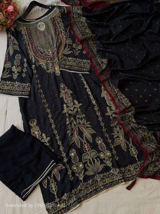 AMRUTVELA AT-285 Viscose Muslin Embroidered Pakistani Suit