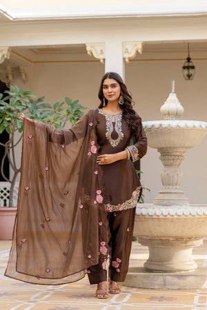 Aralina Aralina 01 Salwar Suit Set Wholesale Catalogue - Amrah Wholesale