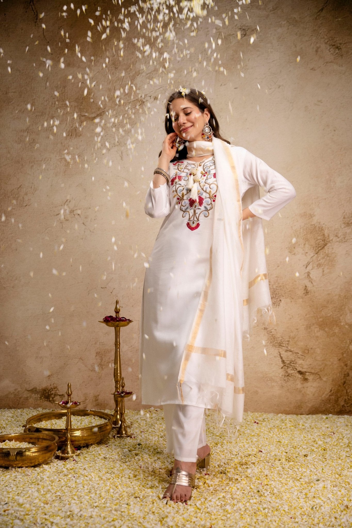 Aranora Aranora 01 Kurti Set Wholesale Catalogue - Amrah Wholesale