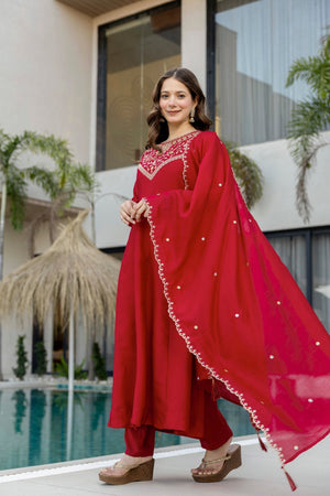 Aravani Vol 2 Vichitra Silk Kurti Pant Dupatta Set - Amrah Wholesale