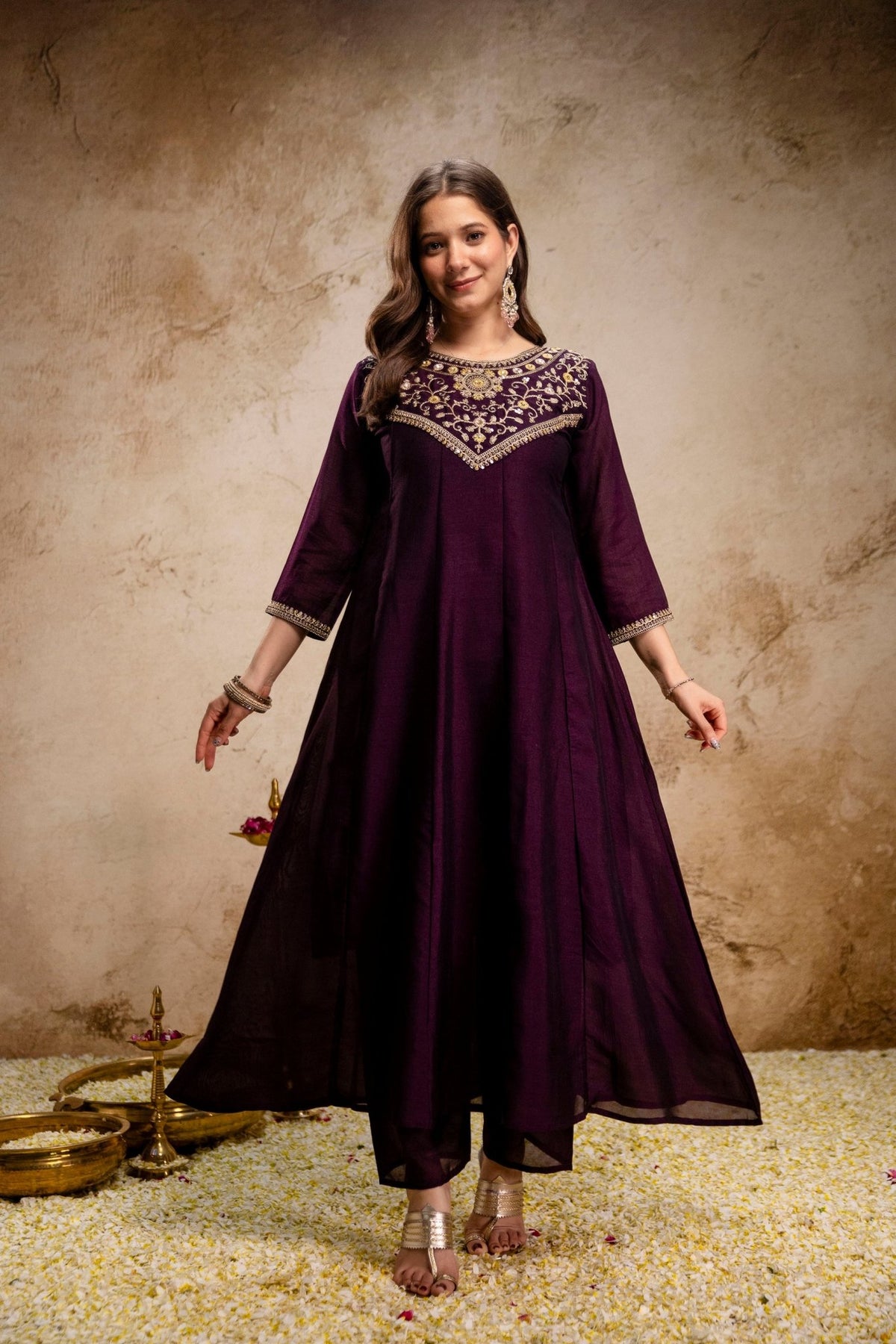 Aravani Vol 2 Vichitra Silk Kurti Pant Dupatta Set - Amrah Wholesale