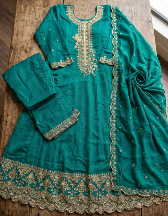 Aurraa Kaamini 001 To 004 Series Silk Embroidery Stitched Salwar Suit Set